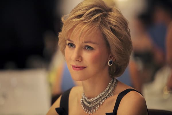 First Look Of Naomi Watts As 'Diana'
