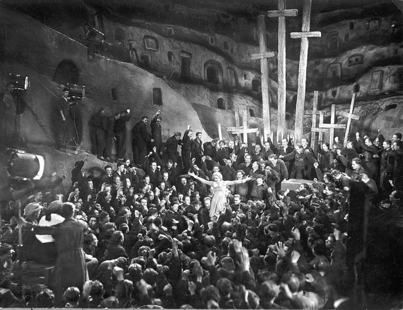 [ Movie Image ]