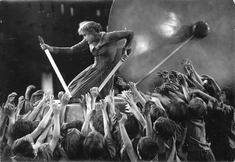 [ Movie Image ]
